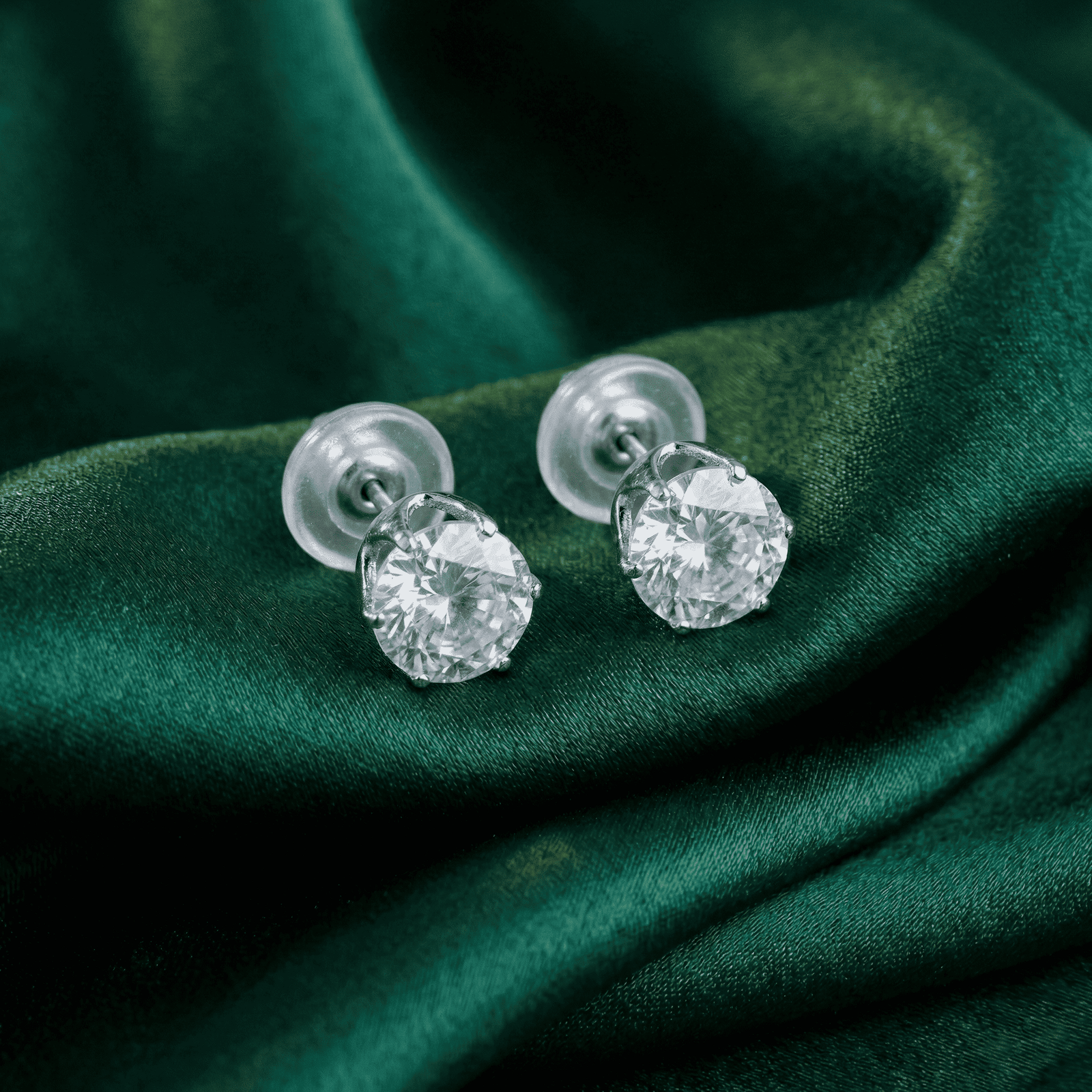 Round crystal stud earrings in silver tone for women daily wear