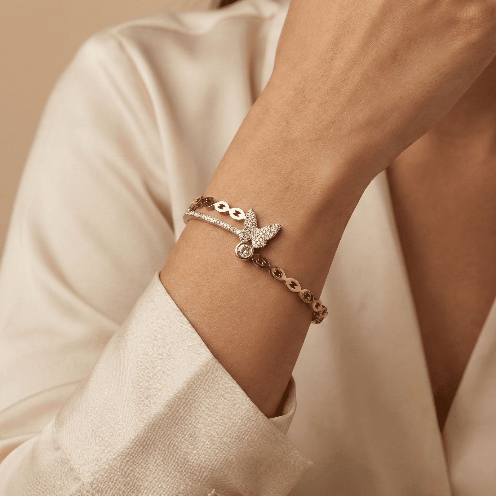 Women’s anti-tarnish butterfly bracelet with zircon stone detailing