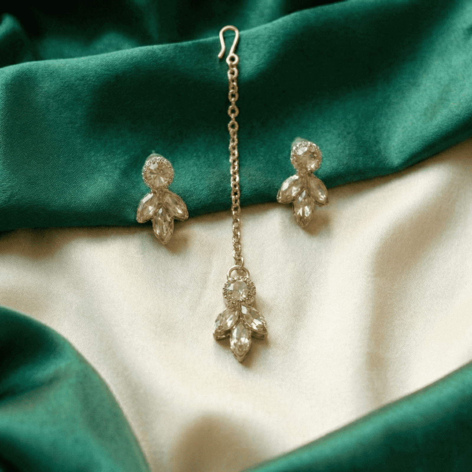 Eshanarya Leaf Like AD Style Necklace Set for Women