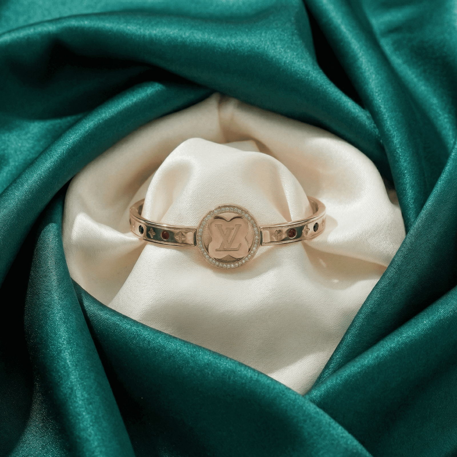 Rose gold fashion bracelet for party wear