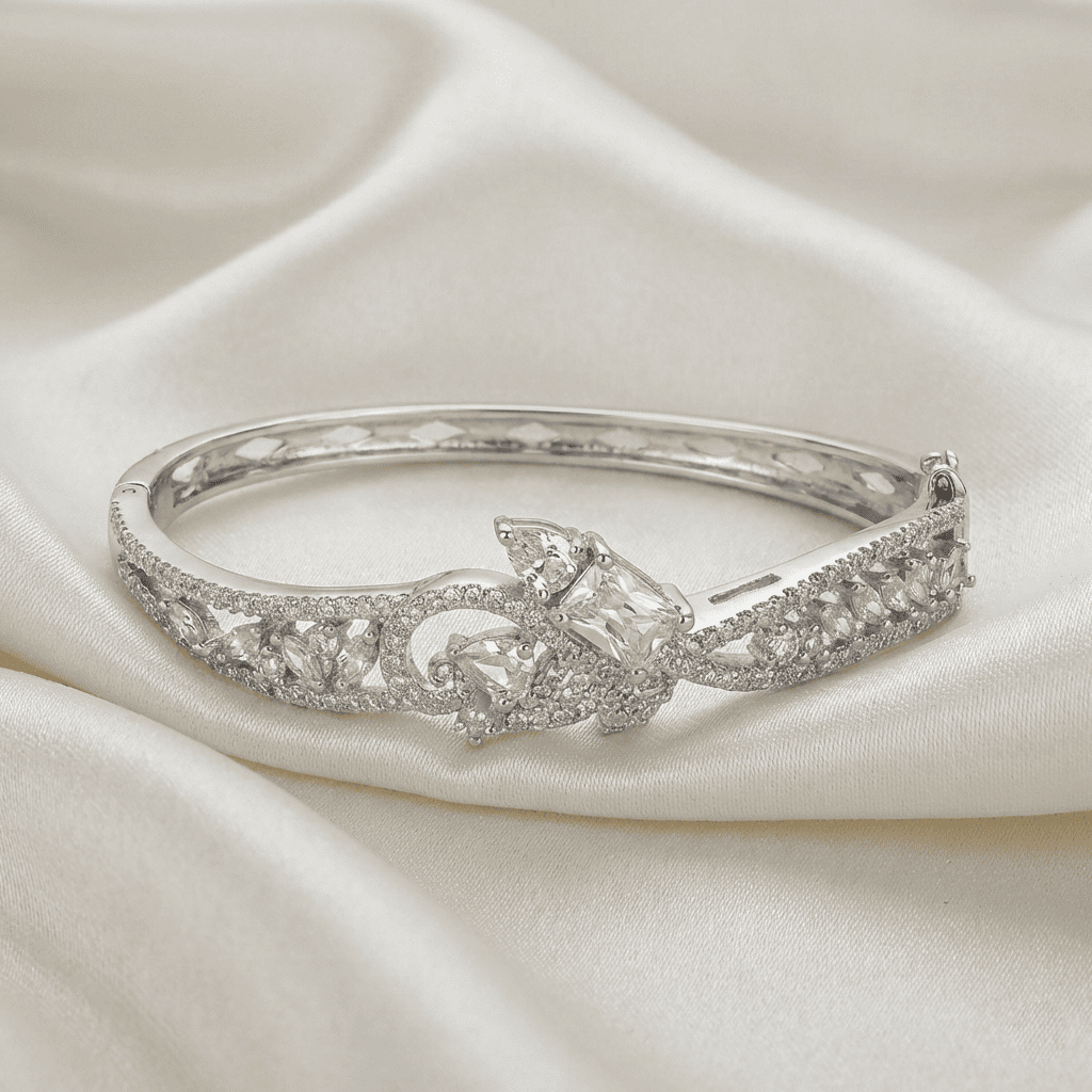 Floral zircon stainless steel bracelet in silver finish